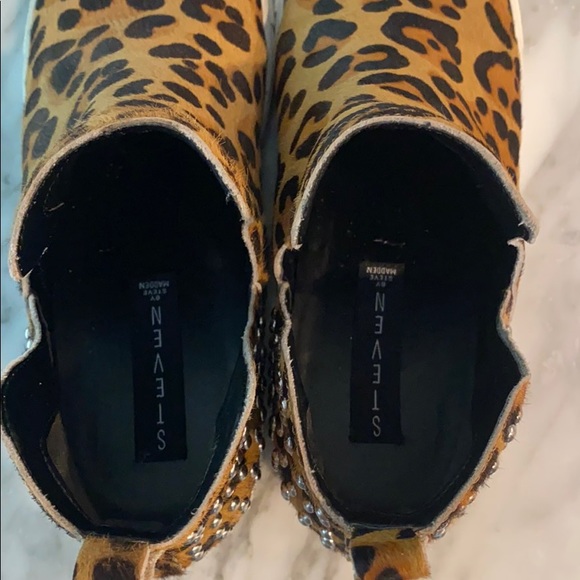 Steven by Steve Madden Leopard Studded Wedge - Picture 6 of 6